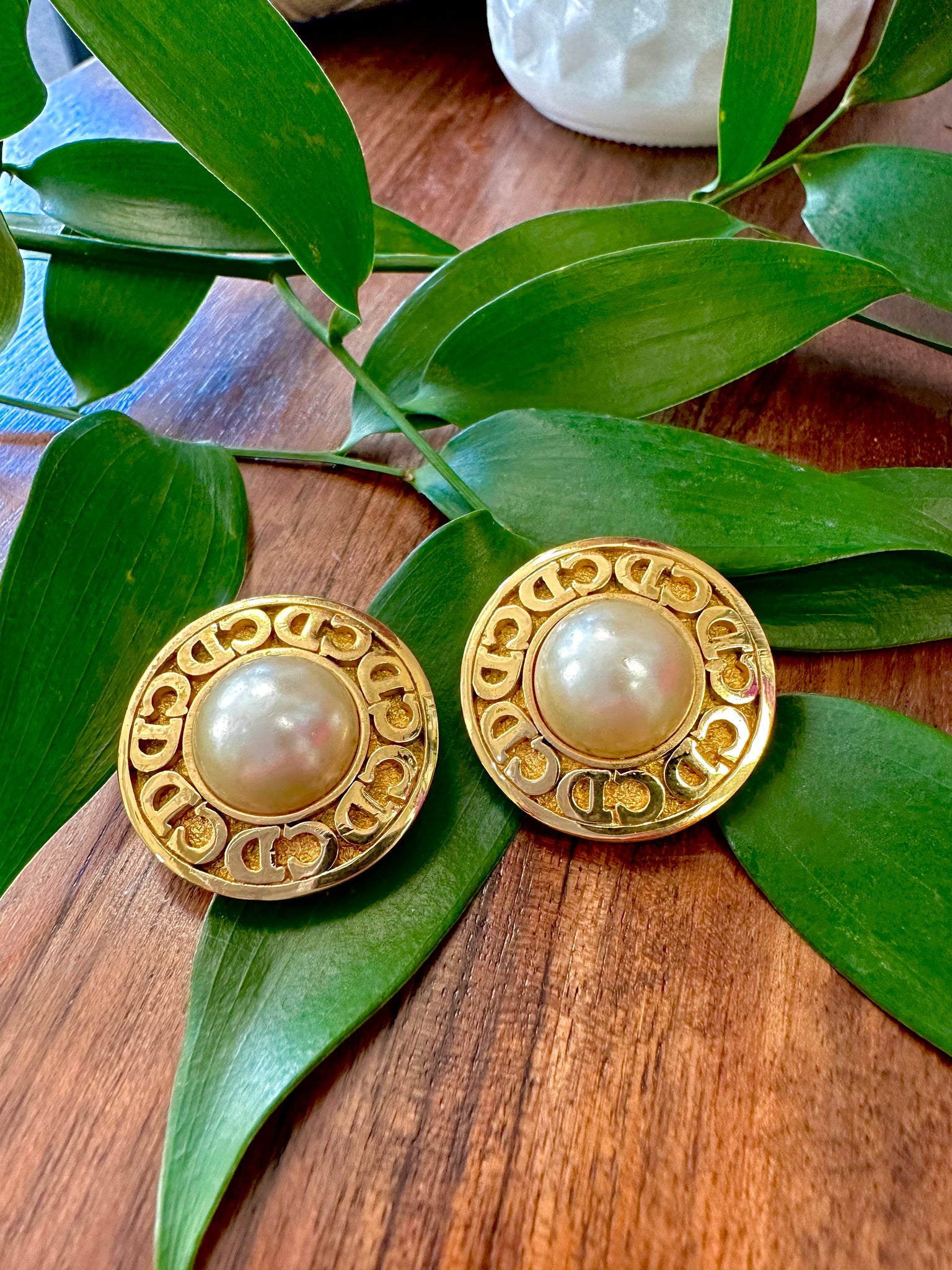 ICONIC CHRISTIAN DIOR clip-on earrings