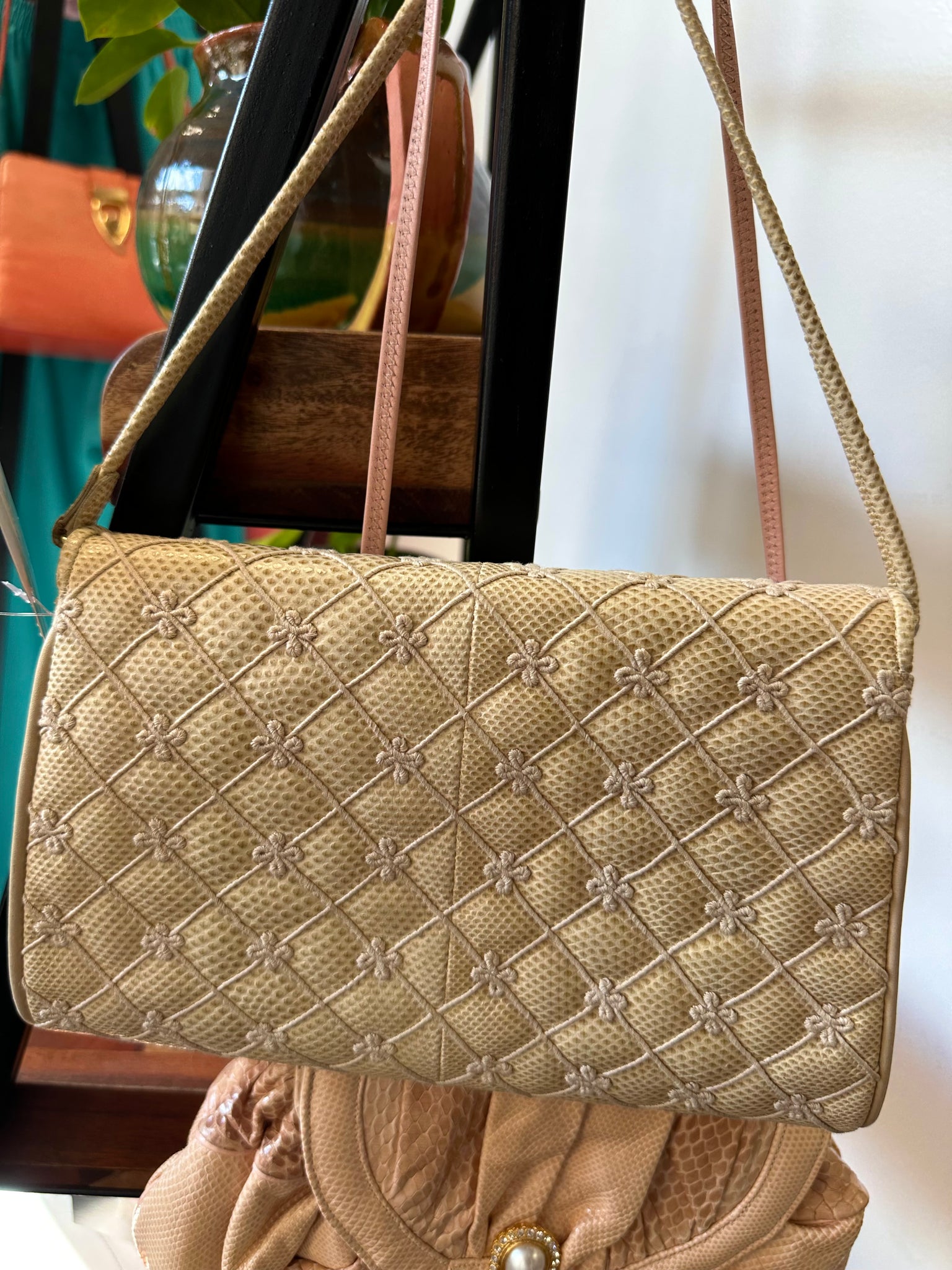 LA MODELO shoulder purse