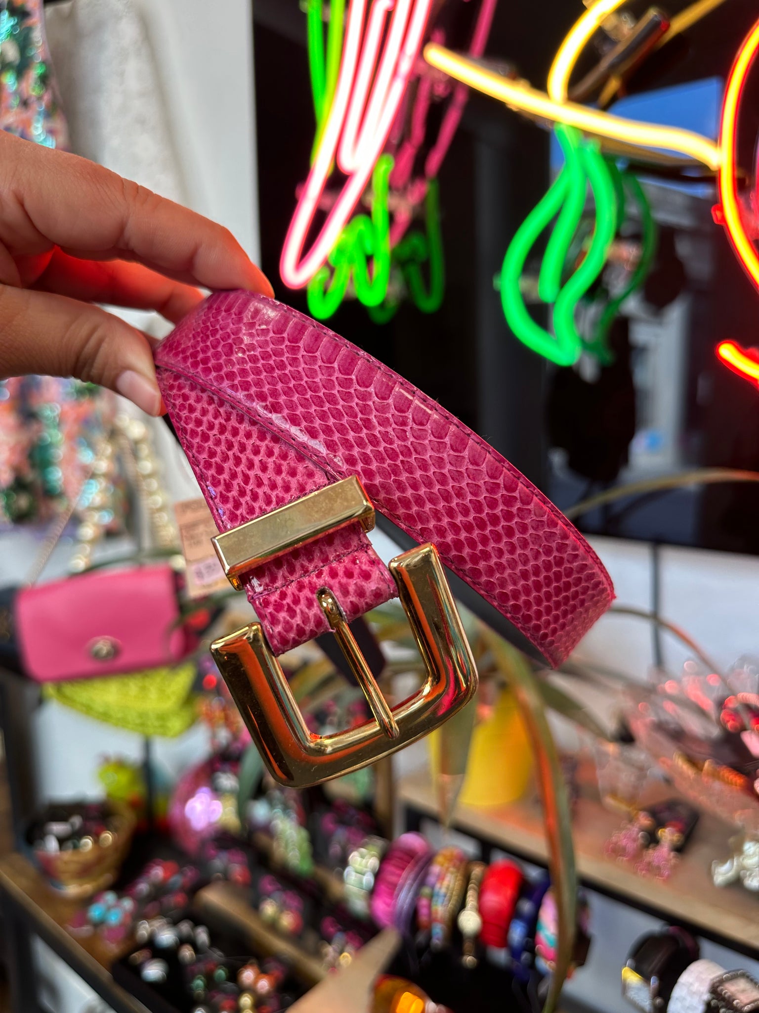Hot pink leather snake belt | M