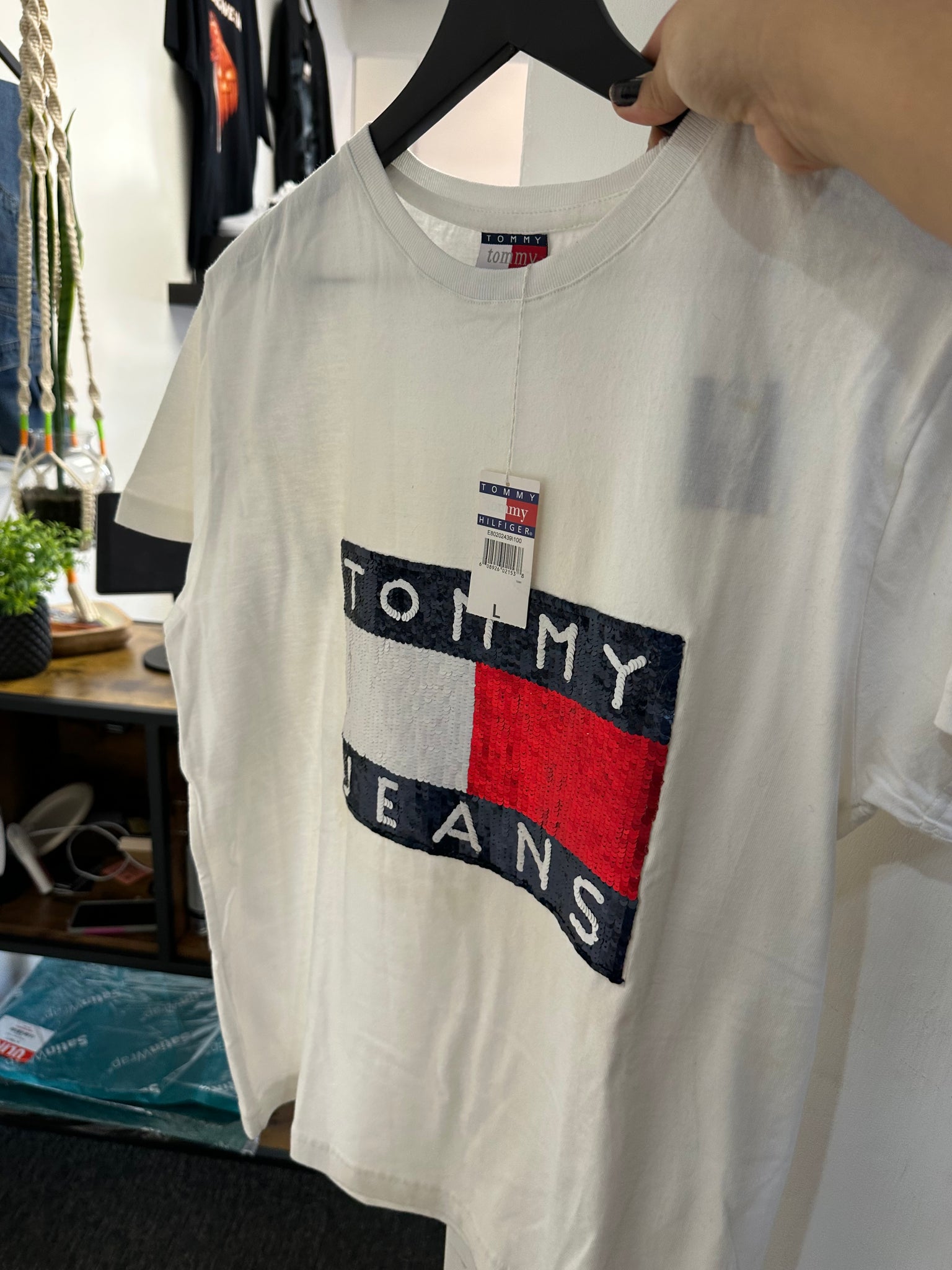 TOMMY WHITE TEE | size M