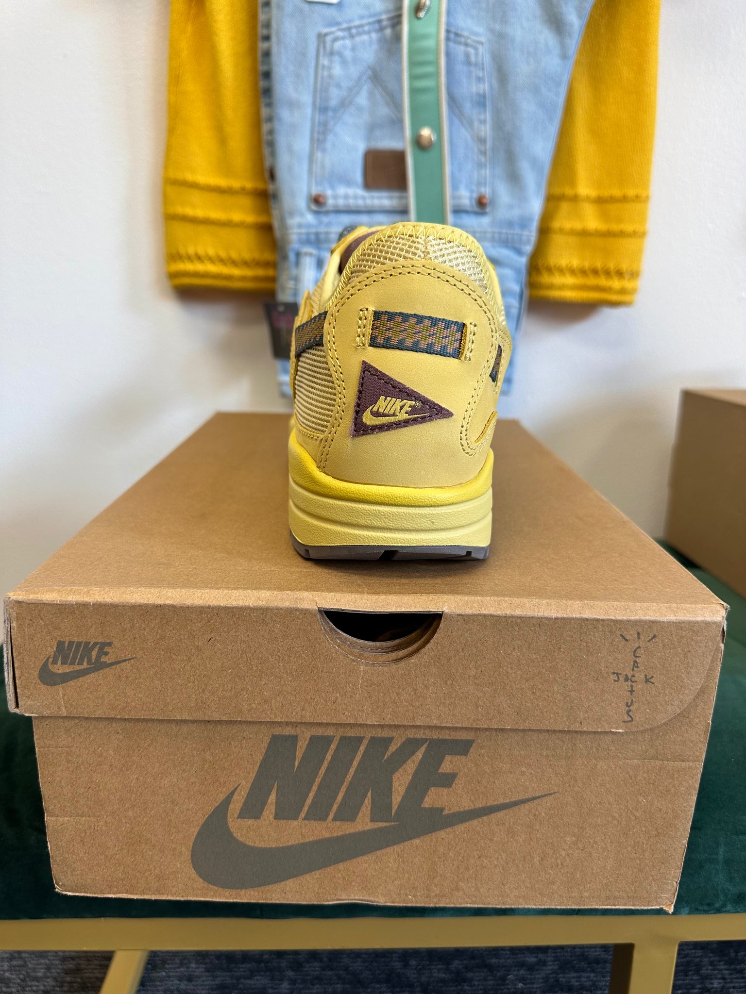 Air max sales one travis scott